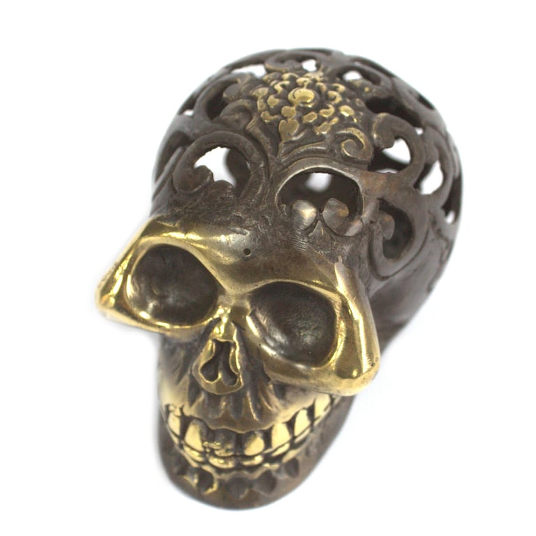 Medium Vintage Brass Skull Sculpture - Decorative Home Accessory