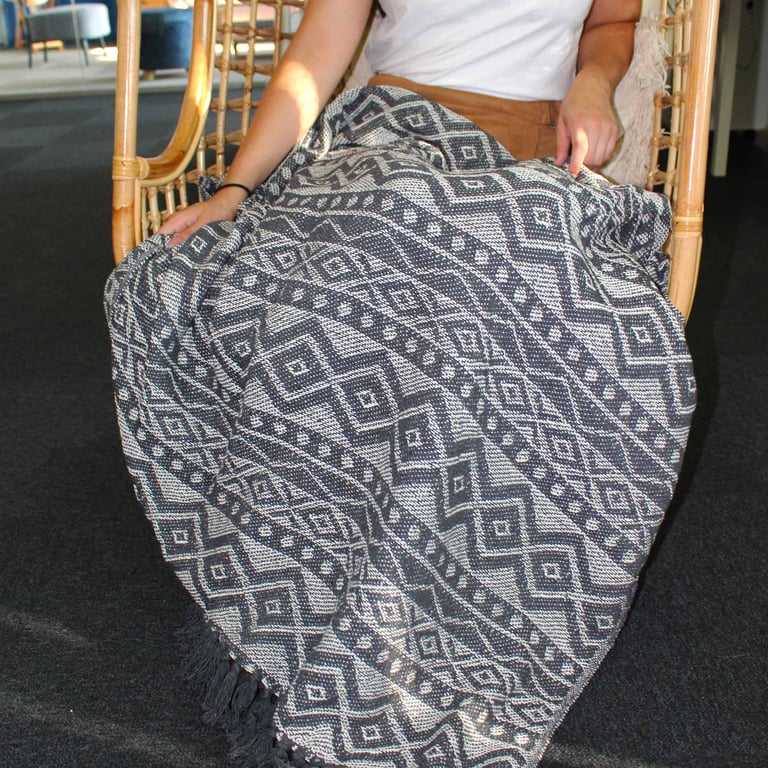 125x150cm Grey Geometric Boho Comfort Throw Blanket