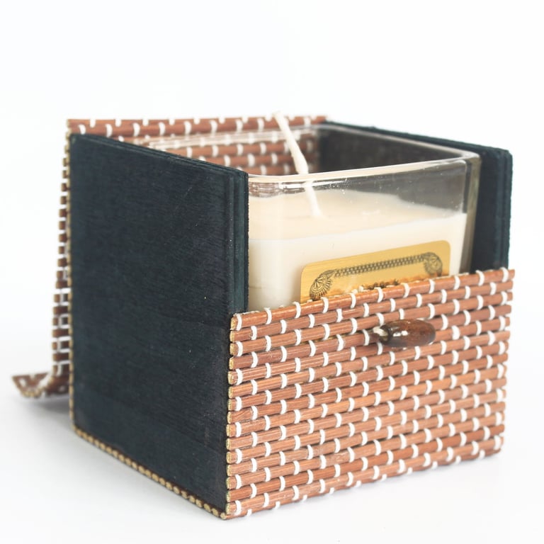 Fine Bamboo Single Box - Eco-Friendly Home Decor for a Sustainable Lifestyle