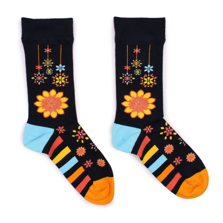 Bamboo Socks - Hop Hare Mandala Flowers M/L Size, Soft Bamboo Fiber, Floral Pattern, Comfortable and Breathable