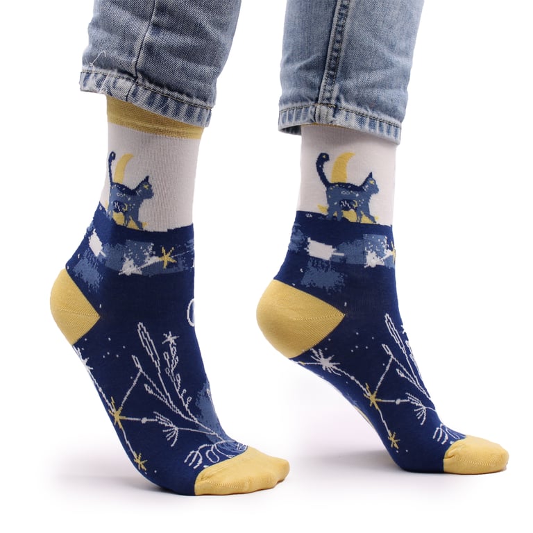 Midnight Cat Bamboo Fiber Socks - Hop Hare Design, Soft and Breathable S/M Size
