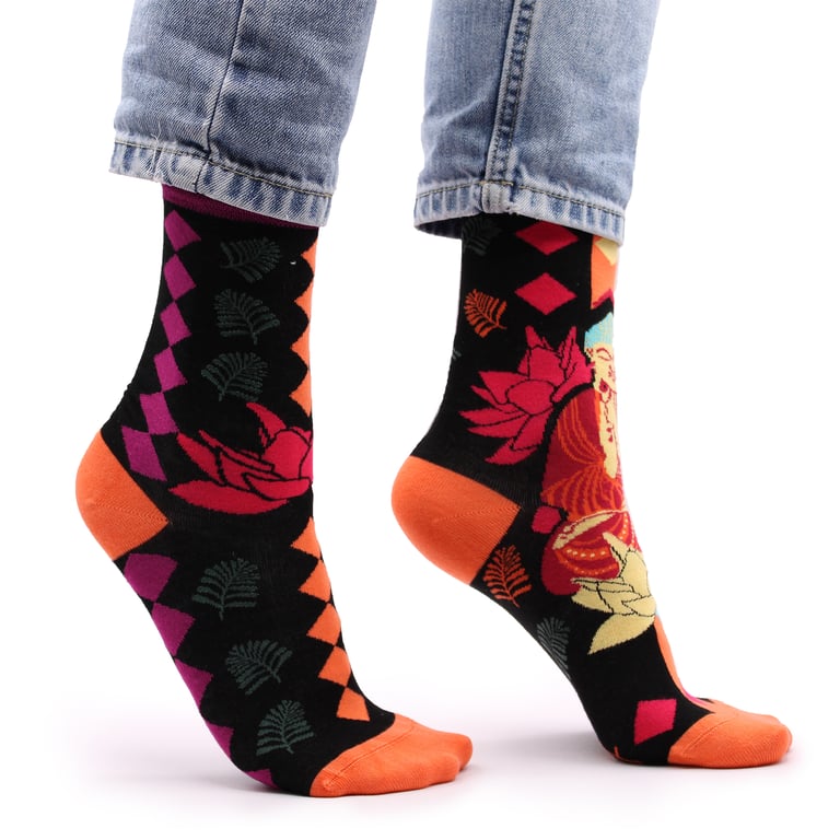 Hop Hare Bamboo Socks - Natural Fiber Pink Buddha & Lotus Design, Small/Medium Size