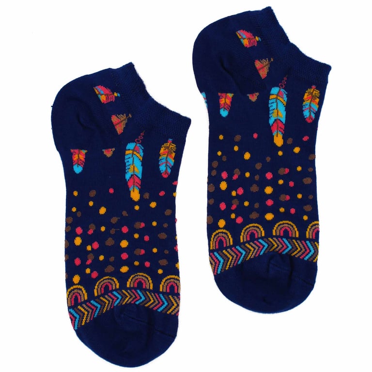Bamboo Hiking Socks - M/L Low Cut Indian Feathers Hop Hare Socks