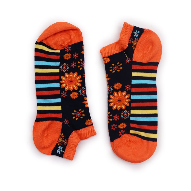 Bamboo Socks - Mandala Flowers Low Cut Hop Hare Socks (SM)