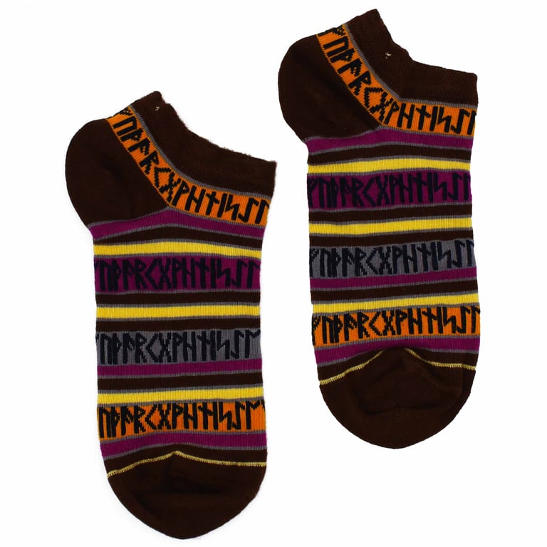 Bamboo Socks M/L Hop Hare Low Cut Hiker Socks with Rune Stones Design