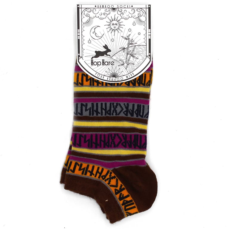 Bamboo Socks M/L Hop Hare Low Cut Hiker Socks with Rune Stones Design