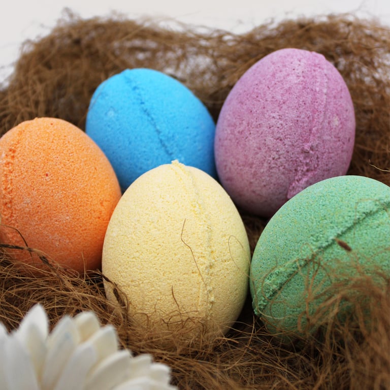 Cherry Bath Bombs Tray - Fragranced & Fizzy Egg Shapes