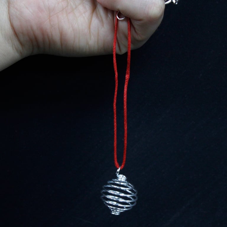 20mm Spiral Cage Metal Pendant - Decorative Home and Garden Accent