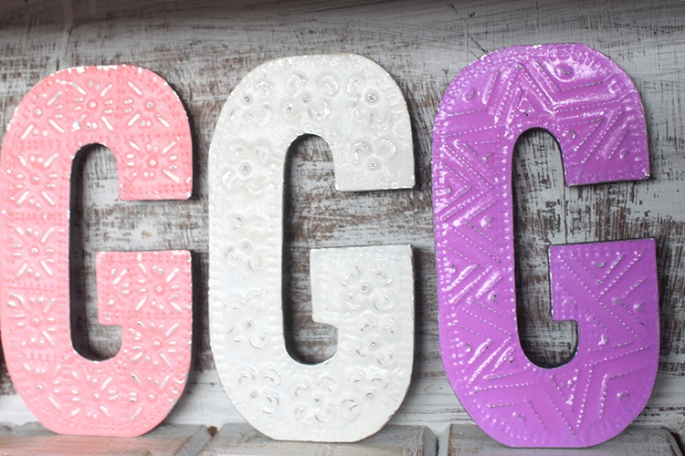 Assorted Coloured 15cm Letter G Decorative Sign for Home and Garden Decoration