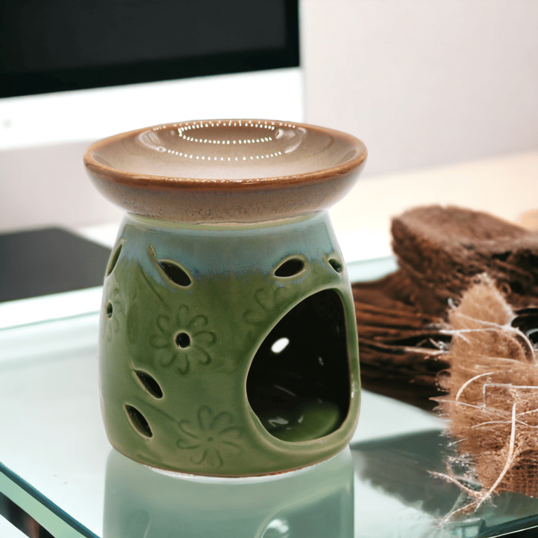 Classic Oil Burner - Multi-Coloured Scent Diffuser for Home Decor and Aromatherapy