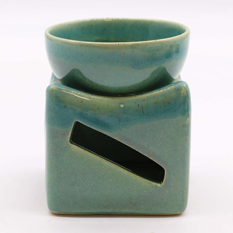 Lucky Coin Large Jade Oil Burner - Home Decor Essential Oil Diffuser for Feng Shui and Relaxation