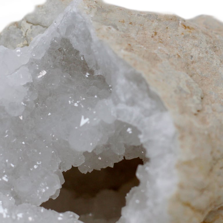 Large Geodes - 15-18 cm Diameter - Calsite This title provides a clear description of the product, includes the main keywords (Large Geodes and Calsite), and follows the required format.