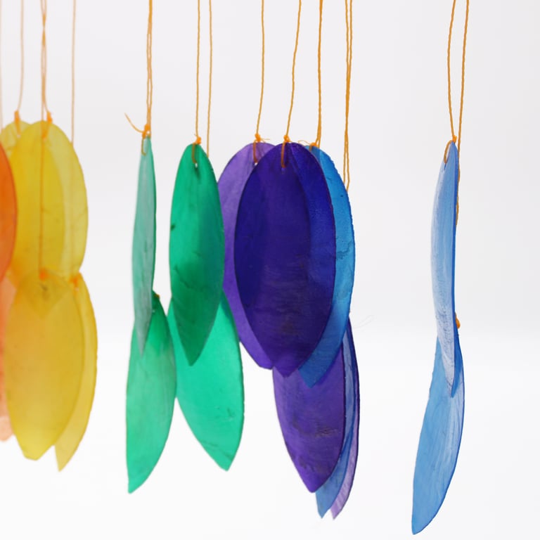 Large Rainbow Leaf Chime - Vibrant Decor, Outdoor Sound Enhancement