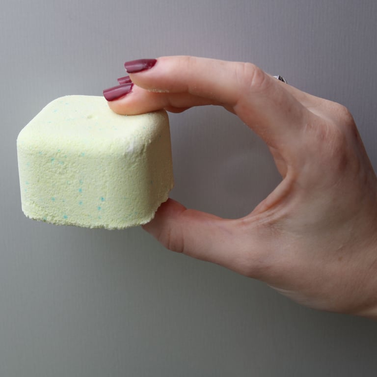 Aromatherapy Shower Steamer 80g - Post-Workout Stress Relief and Muscle Relaxant for a Soothing Shower Experience