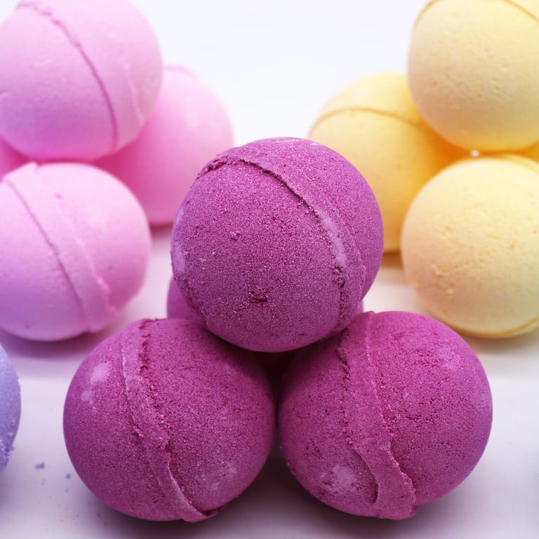 Ylang Ylang & Ginger Essential Oil Bath Bomb - Natural Relaxation Scented Bath Product