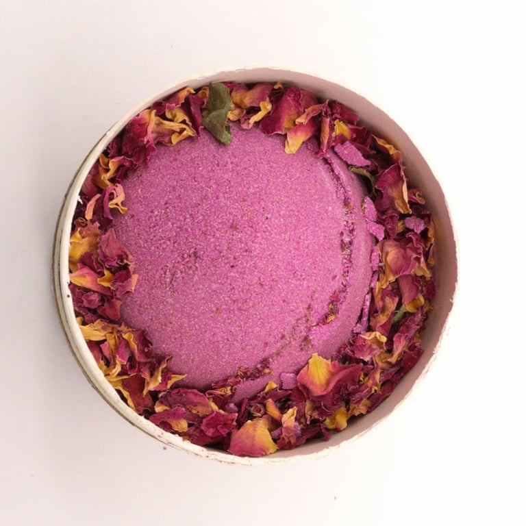 Romantic Home Spa Kit - Cupid s Self Care Set for Beauty Treatments at Home