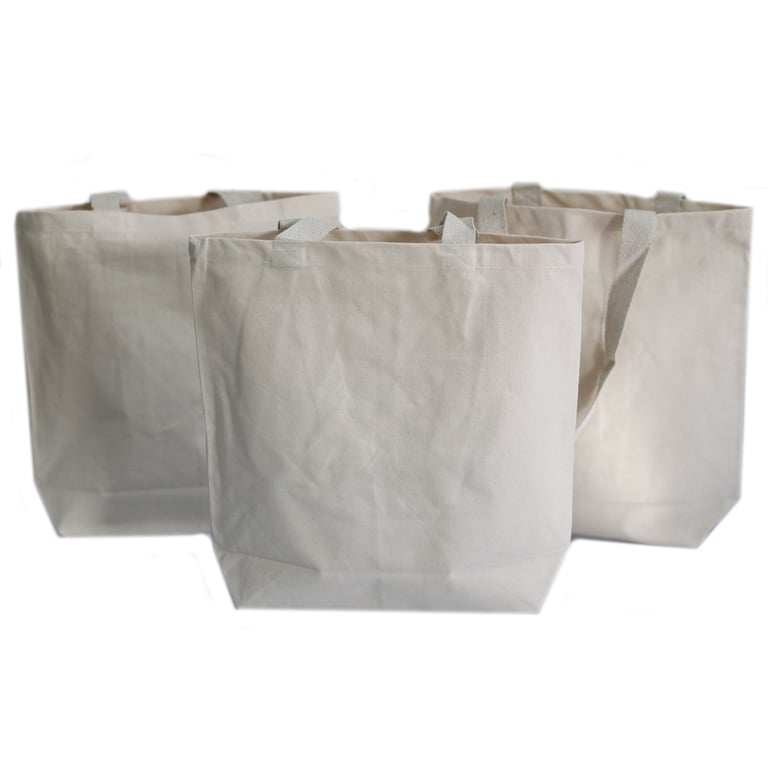 Basic White Plain T-Shirt - Simple Minimalist Apparel for Everyday Wear