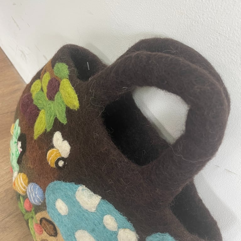 Felted Fairy Garden Tote - Handcrafted & Portable Miniature Landscape Bag