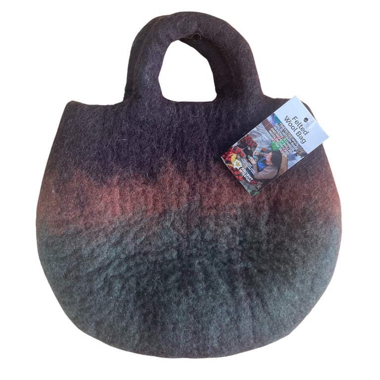 Felted Fairy Garden Tote - Handcrafted & Portable Miniature Landscape Bag