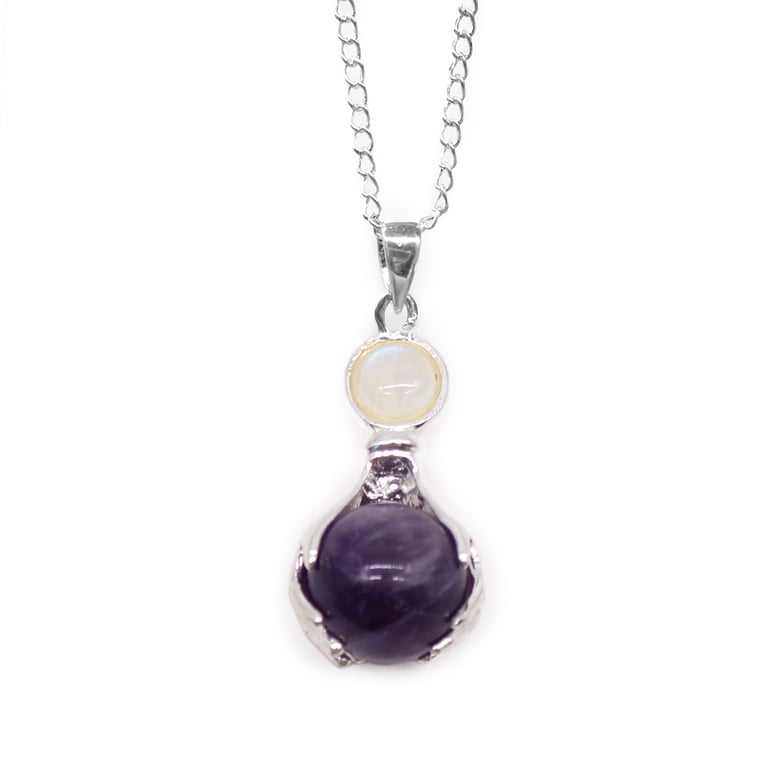 Amethyst Gemstone Healing Hands Pendant - Crystal Therapy Necklace for Spiritual Growth and Energy Healing
