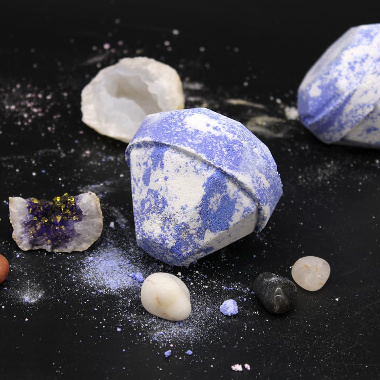 Gemstone Bath Bomb - Raspberry & Pomegranate Scented Luxury Bathing Experience