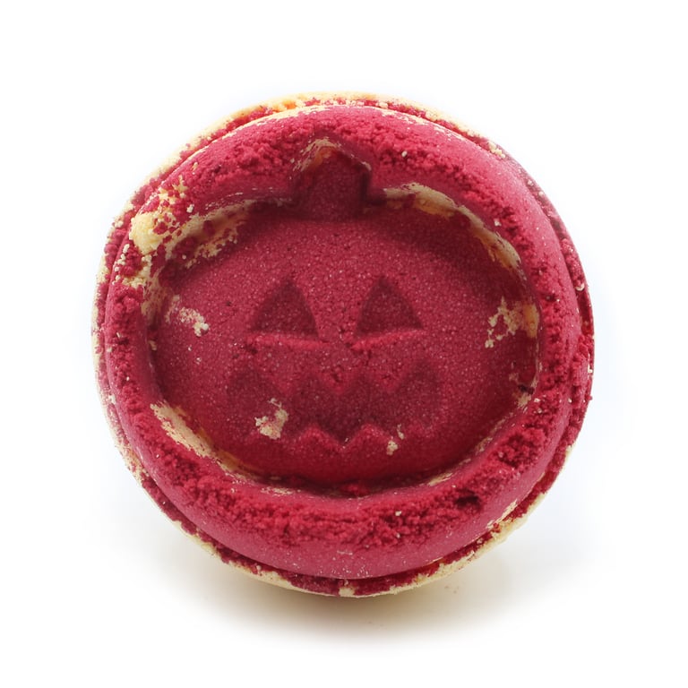 Aniseed Halloween Bat Shaped Bath Bomb - Spooky Fall Fragrance