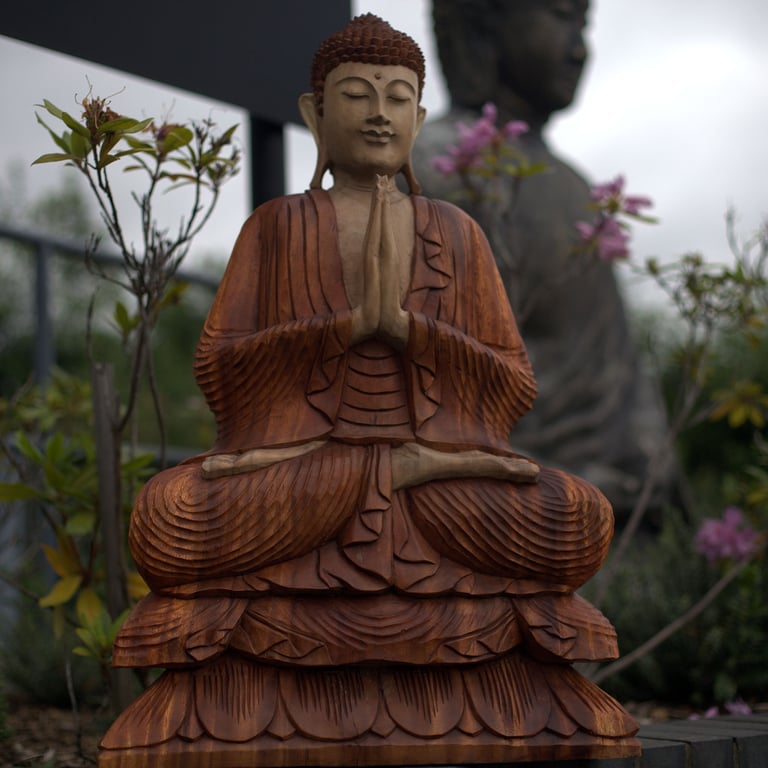 80cm Hand-Carved Buddha Statue - Premium Quality Craftsmanship