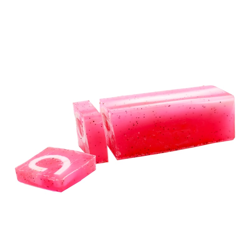 Natural Raspberry & Black Pepper Soap Loaf - Invigorating Scents, Moisturizing Formula