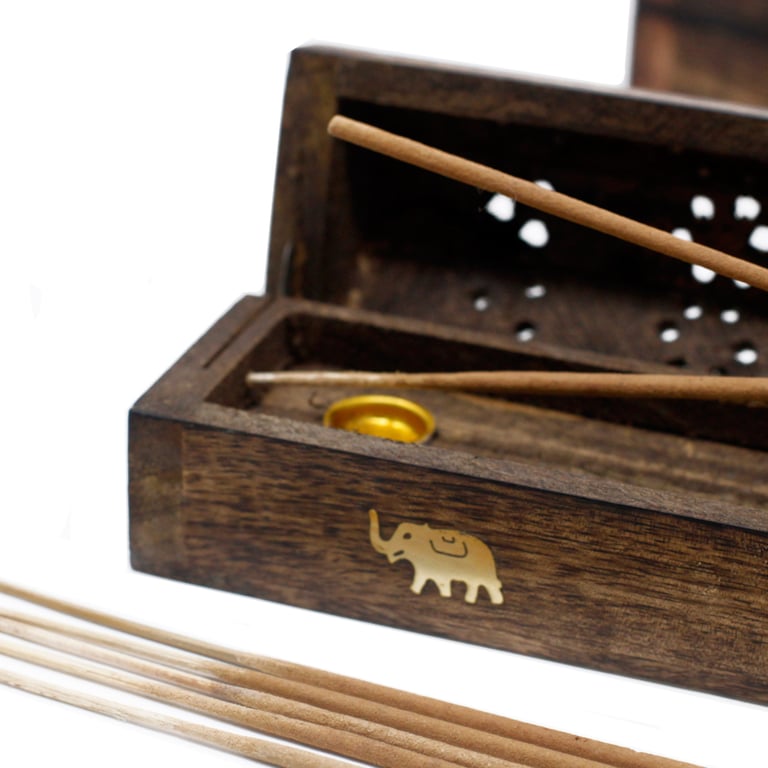 Natural Mango Wood Smoke Boxes - Premium Wooden Smoking Accessories Set for Home Use
