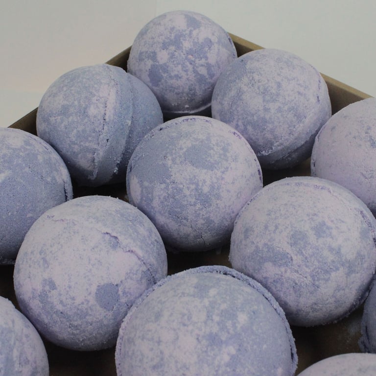 Natural Lavender Scented Relaxing Yorkshire Violet Bath Bomb - Skin Softening Bliss