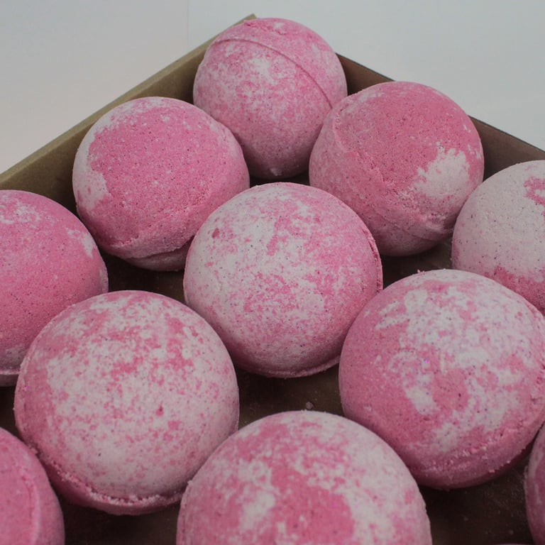 Jumbo Bubblegum Bath Bomb - Relaxation and Stress Relief Bath Soak