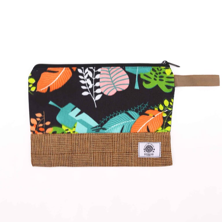 Large Luxury Tropical Pouches - Assorted Designs for Travel and Beauty Essentials