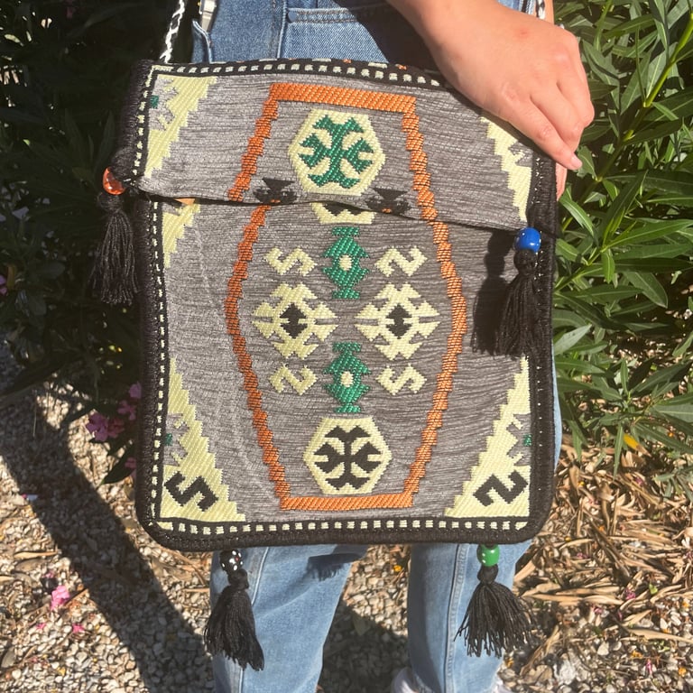 Grey Kilim Messenger Bag - Festival-Ready Design by Brand/Model