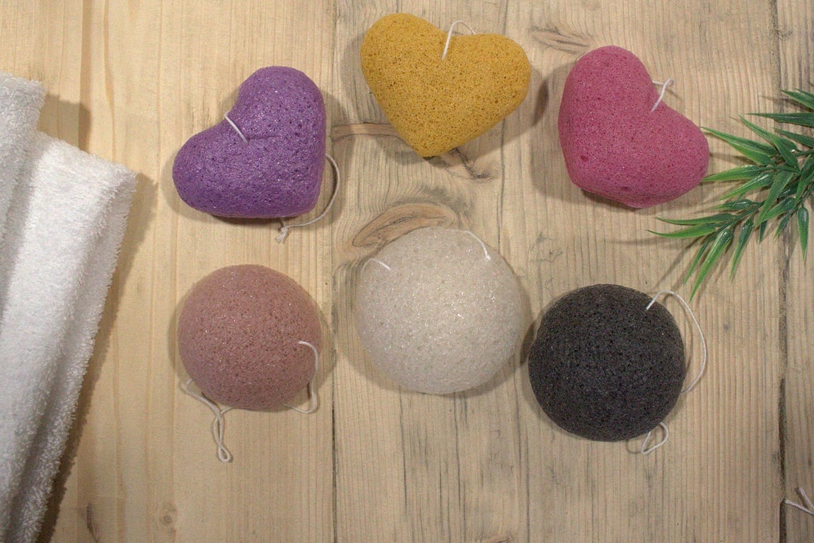 Lavender Konjac Heart Shaped Exfoliating Skin Care Sponge - Natural and Gentle