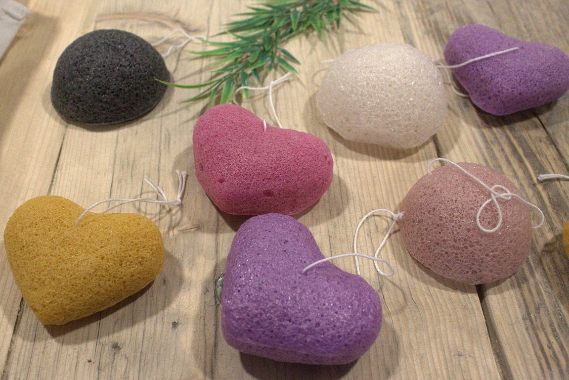 Lavender Konjac Heart Shaped Exfoliating Skin Care Sponge - Natural and Gentle