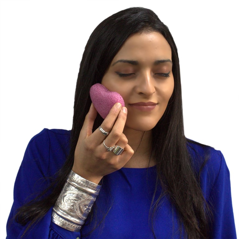 Natural Konjac Heart Sponge - Peach Exfoliating Bath Sponge for Gentle Skin Care