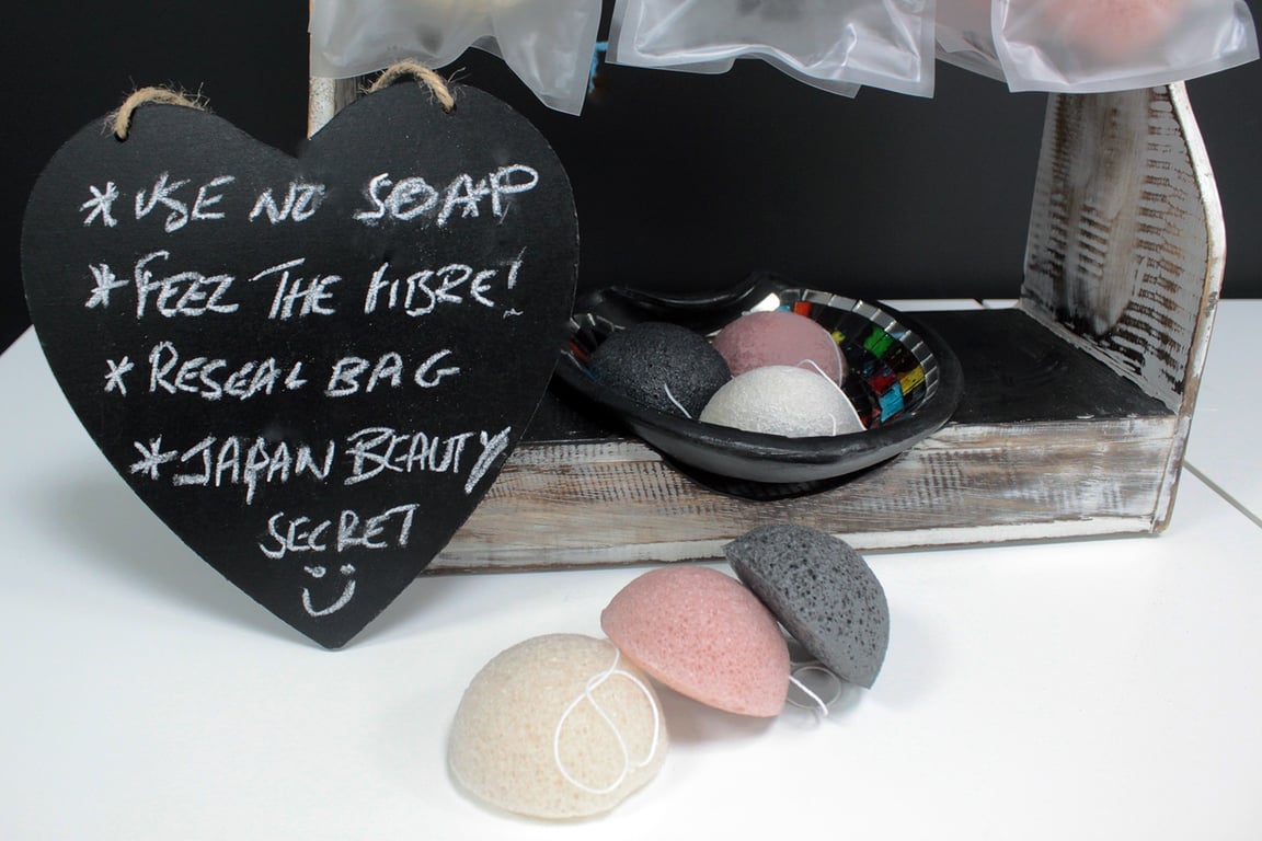 Konjac Sponge Stand - Holds & Dries 3 Sponges - Premium Quality