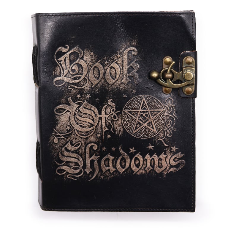 200-page Decle-edged Witchcraft Grimoire Book - 15x21cm (Product Type - Key Feature - Size)