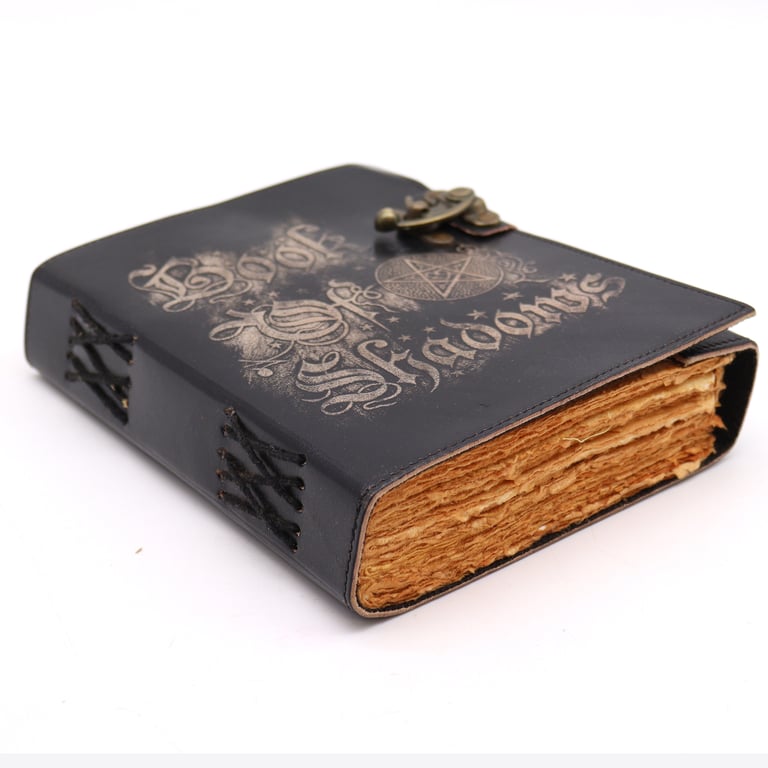 200-page Decle-edged Witchcraft Grimoire Book - 15x21cm (Product Type - Key Feature - Size)