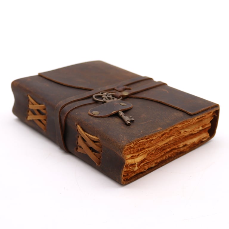 Leather-bound Journal (200 pages, Decle-edged) - 13x18cm Layout