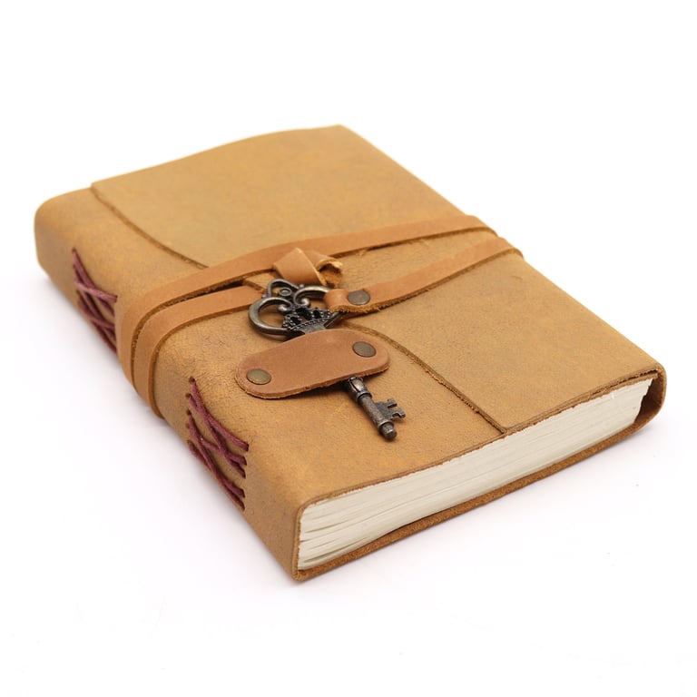 Leather Journal (200 Pages, 13x18cm) - Premium Oiled Tan Leather