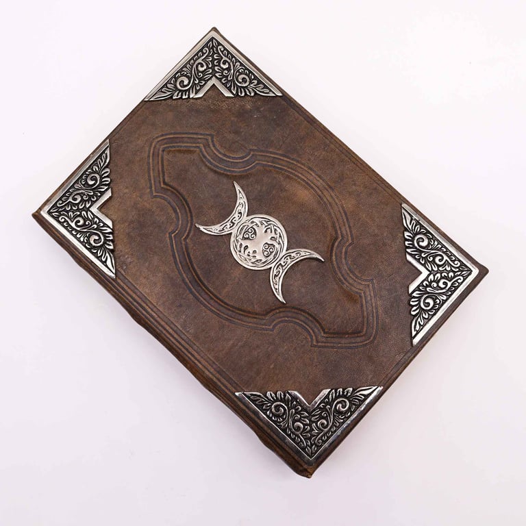 200-Page Decorative Zinc Book (Triple Moon Design) - Heafty Brown Tan Edition, 26x18cm