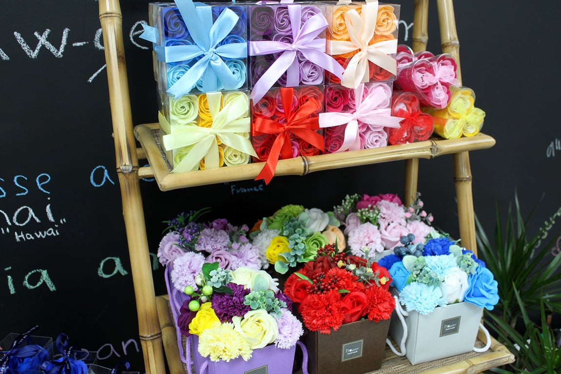Spring Roses Soap Flower Heart Box - Home Decor Set and Beauty Gift