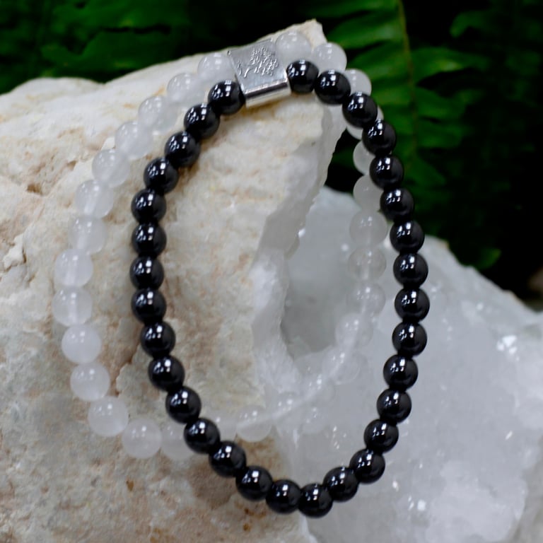 Magnetic Rock Quartz Gemstone Bracelet for Women - Healing Energy and Protection