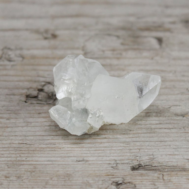 White Apophyllite Crystal Clusters 20-30mm - Spiritual Home Decor and Meditation Stones