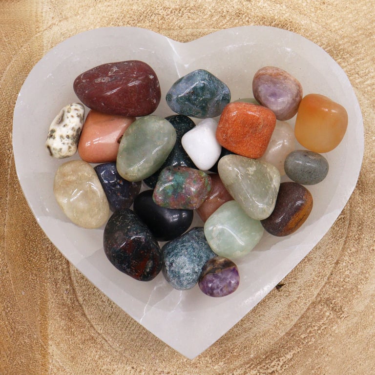 1kg Mixed Gemstones - High Quality Assortment - Brand Name