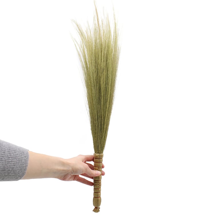 4 Piece Natural Pampas Broom Set - Authentic & Sustainable