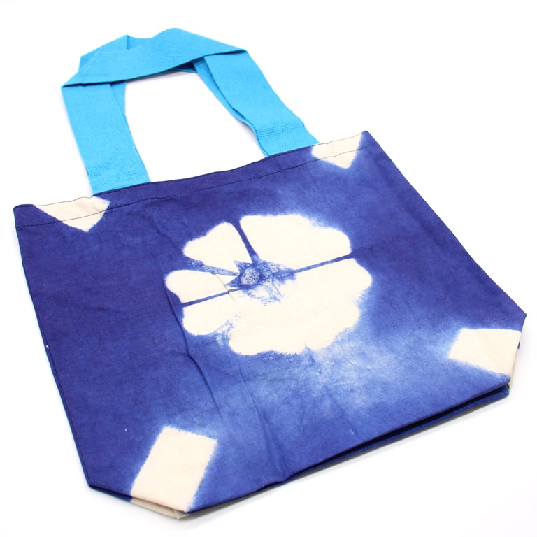 Natural Tye-Dye Cotton Bag - 8oz Blue Flower Design with Adjustable Blue Handle