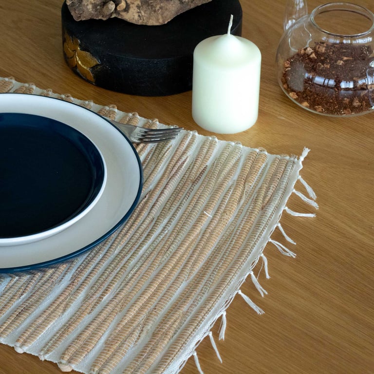 Water Hyacinth Natural Placemat - Natural Tiger Design with Organic Fringe Trim