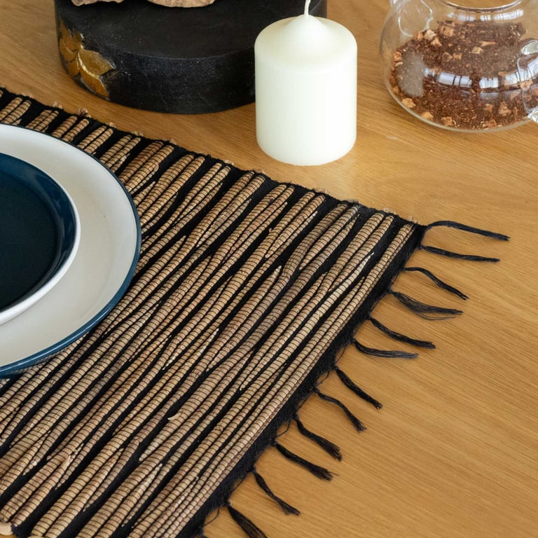 Water Hyacinth Natural Placemat - Black Tiger with Fringe and Decorative Fringed Trim